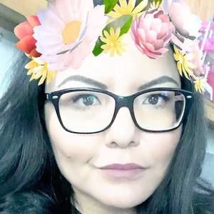 Meet your Posher, Yolanda